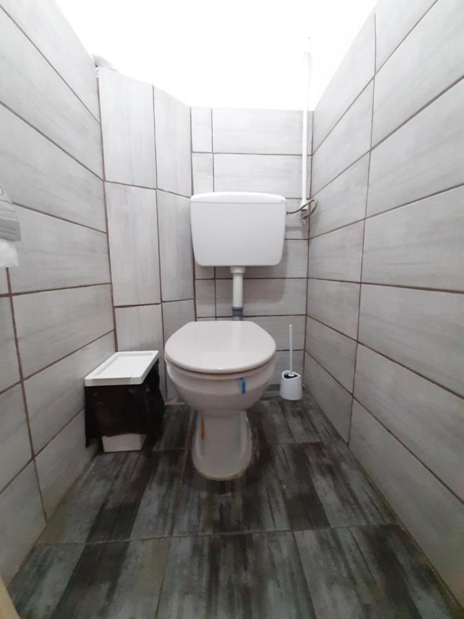 Four Rooms Apartment Central Бухарест Екстер'єр фото